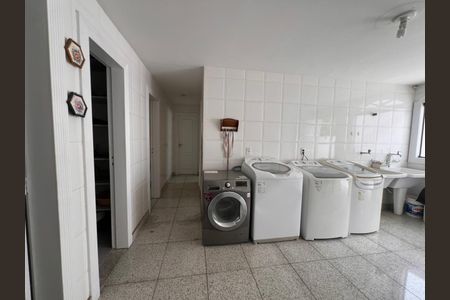 Casa à venda com 8 quartos, 1000m² em Barra da Tijuca, Rio de Janeiro