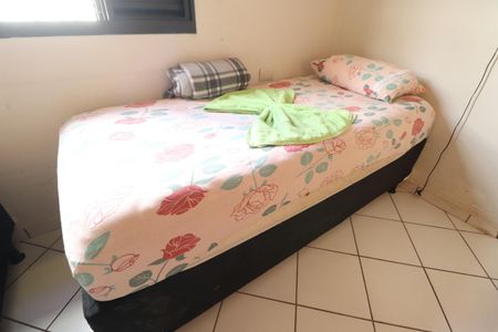 Quarto Suíte de kitnet/studio para alugar com 1 quarto, 25m² em Santa Mônica, Uberlândia