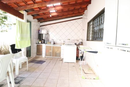 Studio para alugar com 25m², 1 quarto e sem vagaÁrea de Serviço Compartilhada