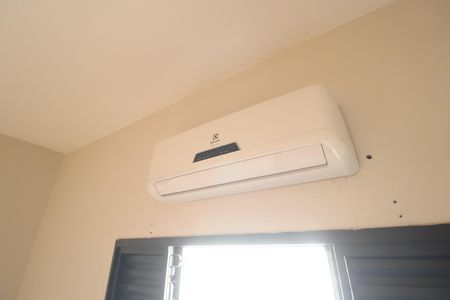 Quarto Suíte de kitnet/studio para alugar com 1 quarto, 25m² em Santa Mônica, Uberlândia