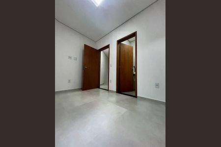 Casa à venda com 2 quartos, 89m² em Parque Oratório, Santo André