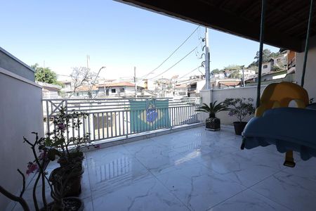 Casa à venda com 354m², 3 quartos e 2 vagas Casa à venda com 354m², 3 quartos e 2 vagasSacada