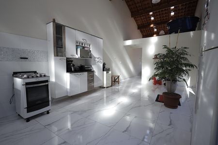 Casa à venda com 354m², 3 quartos e 2 vagas Casa à venda com 354m², 3 quartos e 2 vagasCobertura Churrasqueira