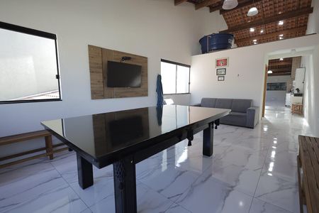 Casa à venda com 354m², 3 quartos e 2 vagas Casa à venda com 354m², 3 quartos e 2 vagasCobertura