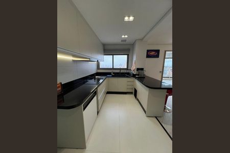 Apartamento à venda com 236m², 4 quartos e 3 vagas