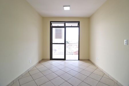 Sala de apartamento para alugar com 3 quartos, 110m² em Centro, Uberlândia