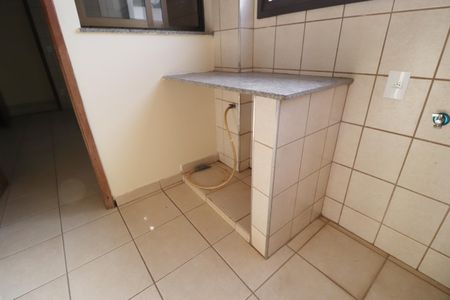 Apartamento para alugar com 110m², 3 quartos e 1 vagaÁrea de Serviço