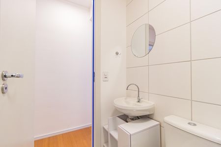 Apartamento à venda com 44m², 2 quartos e 1 vaga Apartamento à venda com 44m², 2 quartos e 1 vagaBanheiro