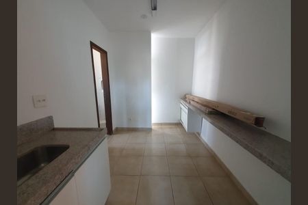 Apartamento para alugar com 3 quartos, 130m² em Coracao de Jesus, Belo Horizonte