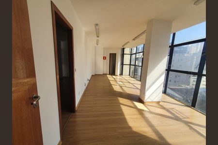 Apartamento para alugar com 130m², 3 quartos e 1 vaga
