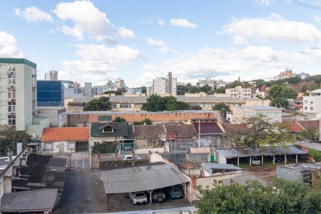 Vista da Sala de apartamento para alugar com 3 quartos, 70m² em Partenon, Porto Alegre