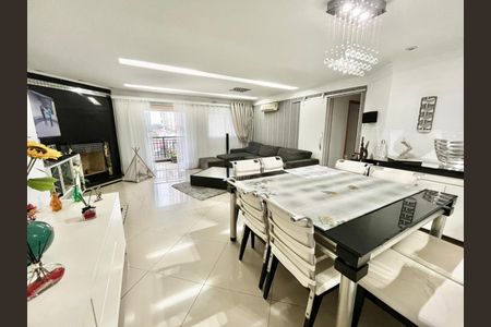 Apartamento à venda com 133m², 3 quartos e 3 vagas