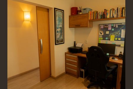 Casa de condomínio para alugar com 252m², 3 quartos e 4 vagas Casa de condomínio para alugar com 252m², 3 quartos e 4 vagasEscritório