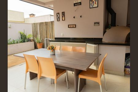 Casa de condomínio para alugar com 252m², 3 quartos e 4 vagas Casa de condomínio para alugar com 252m², 3 quartos e 4 vagasÁrea gourmet