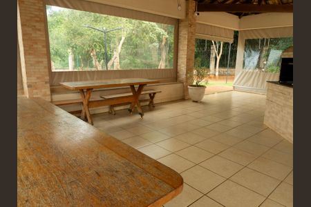 Casa de condomínio para alugar com 252m², 3 quartos e 4 vagas Casa de condomínio para alugar com 252m², 3 quartos e 4 vagasÁrea comum - Churrasqueira