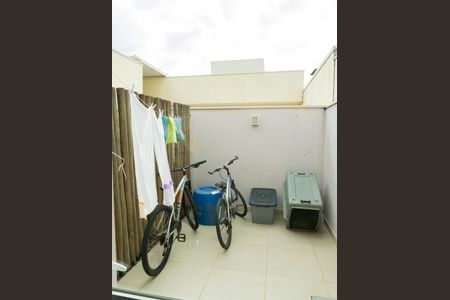 Casa de condomínio para alugar com 252m², 3 quartos e 4 vagas Casa de condomínio para alugar com 252m², 3 quartos e 4 vagasÁrea de Serviço