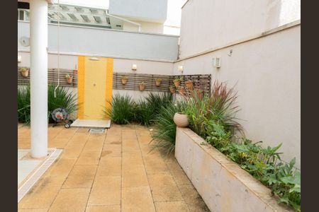 Casa de condomínio para alugar com 252m², 3 quartos e 4 vagas Casa de condomínio para alugar com 252m², 3 quartos e 4 vagasQuintal
