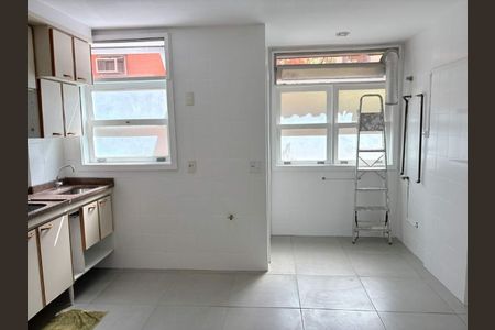 Casa à venda com 4 quartos, 220m² em Recreio dos Bandeirantes, Rio de Janeiro