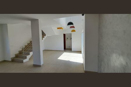Casa à venda com 312m², 5 quartos e 2 vagas