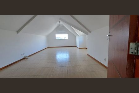 Casa à venda com 312m², 5 quartos e 2 vagas