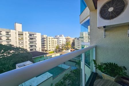 Apartamento para alugar com 65m², 2 quartos e 1 vaga