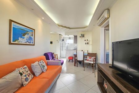 Apartamento para alugar com 65m², 2 quartos e 1 vaga