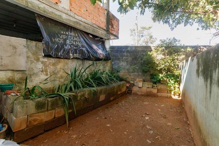 Casa para alugar com 90m², 2 quartos e sem vagaQuintal