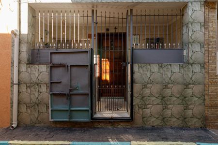 Casa para alugar com 90m², 2 quartos e sem vagaFachada