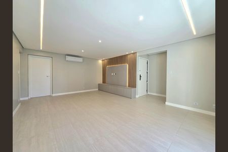 Sala de apartamento à venda com 3 quartos, 130m² em Moema, São Paulo