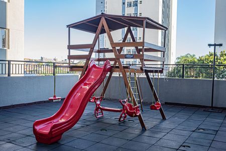 Apartamento à venda com 56m², 2 quartos e 1 vaga Apartamento à venda com 56m², 2 quartos e 1 vagaÁrea comum - Playground 2