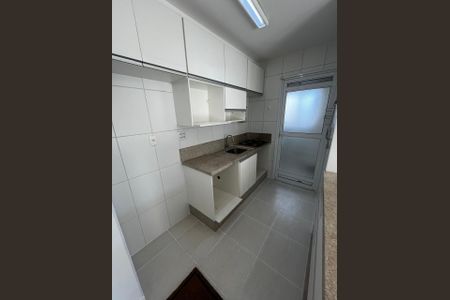 Apartamento à venda com 64m², 2 quartos e 1 vagaCozinha