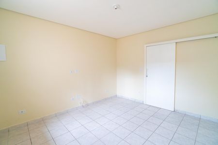 Quarto de casa para alugar com 1 quarto, 48m² em Vila Guarani (zona Sul), São Paulo