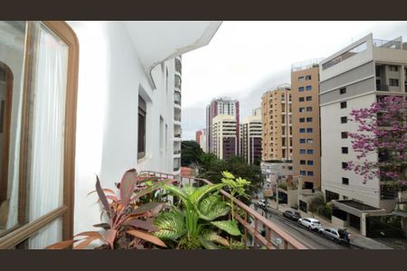 Apartamento à venda com 101m², 3 quartos e 2 vagas