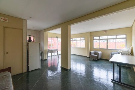 Apartamento à venda com 49m², 2 quartos e 1 vaga Apartamento à venda com 49m², 2 quartos e 1 vagaÁrea comum - Salão de festas