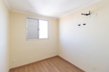 Quarto 2 de apartamento para alugar com 2 quartos, 50m² em Vila Merces, Carapicuíba