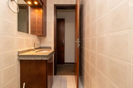 Apartamento à venda com 61m², 2 quartos e 1 vaga Apartamento à venda com 61m², 2 quartos e 1 vagaBanheiro da Suíte