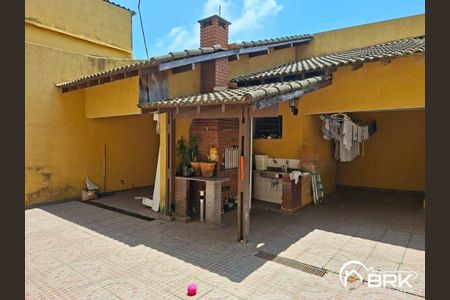 Casa à venda com 120m², 3 quartos e 5 vagas
