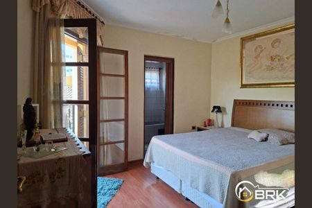 Casa à venda com 120m², 3 quartos e 5 vagas