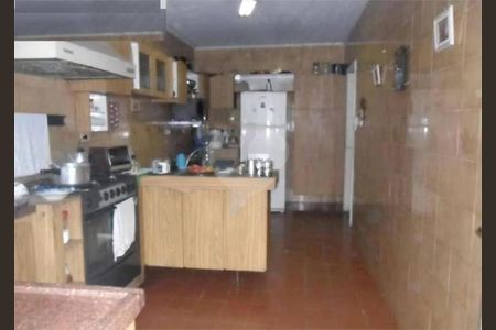 Casa à venda com 2 quartos, 240m² em Jardim Bonfiglioli, São Paulo