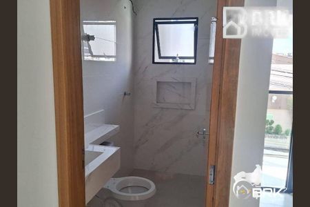 Casa à venda com 3 quartos, 106m² em Penha de França, São Paulo