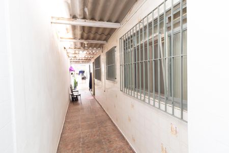 Casa à venda com 150m², 3 quartos e 1 vaga Casa à venda com 150m², 3 quartos e 1 vagaCorredor