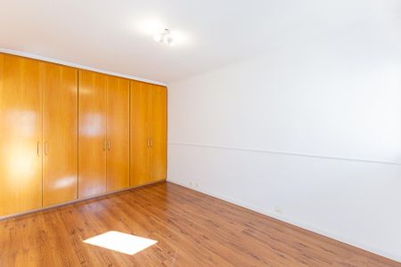 Apartamento para alugar com 145m², 3 quartos e 4 vagas Apartamento para alugar com 145m², 3 quartos e 4 vagasSuíte