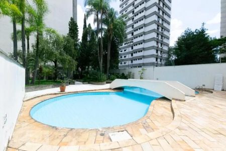 Apartamento para alugar com 145m², 3 quartos e 4 vagas Apartamento para alugar com 145m², 3 quartos e 4 vagasÁrea comum - Piscina
