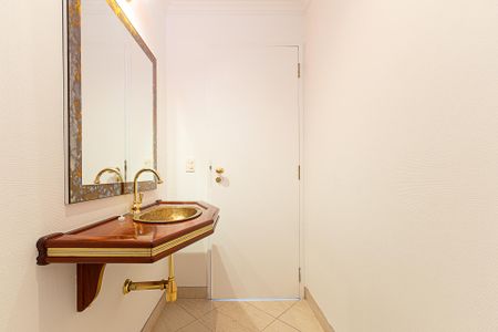 Apartamento para alugar com 145m², 3 quartos e 4 vagas Apartamento para alugar com 145m², 3 quartos e 4 vagasLavabo