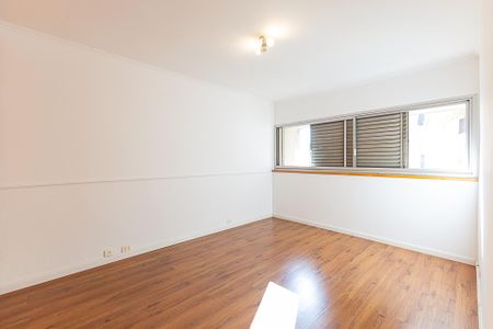 Apartamento para alugar com 145m², 3 quartos e 4 vagas Apartamento para alugar com 145m², 3 quartos e 4 vagasSuíte