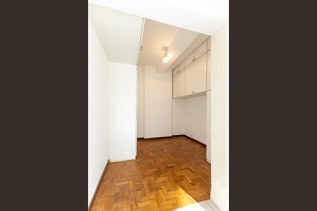 Apartamento para alugar com 145m², 3 quartos e 4 vagas Apartamento para alugar com 145m², 3 quartos e 4 vagasÁrea de Serviço