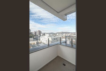 Apartamento à venda com 110m², 3 quartos e 2 vagasVaranda