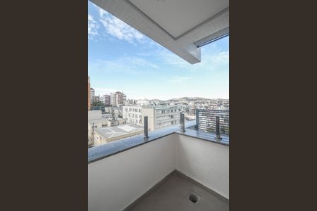 Apartamento à venda com 110m², 3 quartos e 2 vagasVaranda