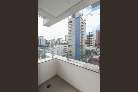 Apartamento à venda com 109m², 3 quartos e 2 vagasVaranda