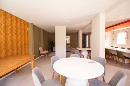 Apartamento para alugar com 33m², 2 quartos e sem vaga Apartamento para alugar com 33m², 2 quartos e sem vagaÁrea comum - Salão de festas